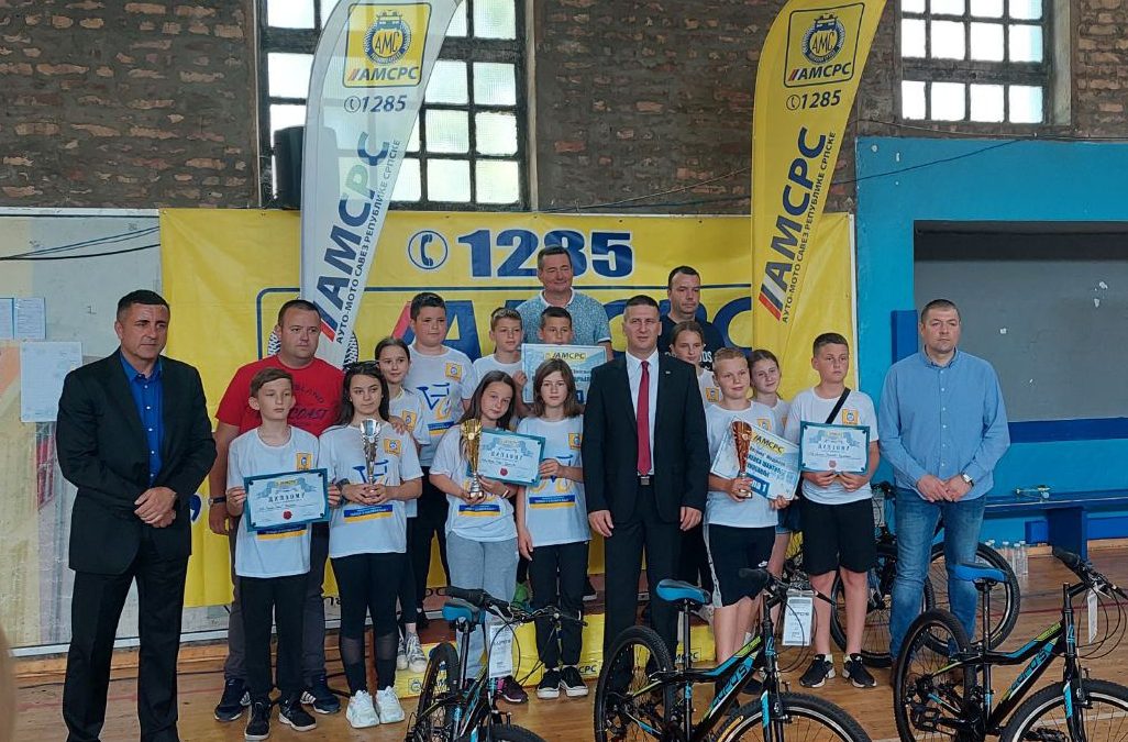 Финално такмичење „Дјеца у саобраћају 2022″ – Екипа школе „Свети Сава“ освојила друго мјесто!