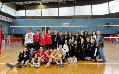 У ОШ „Свети Сава“ се игра најбоља одбојка!