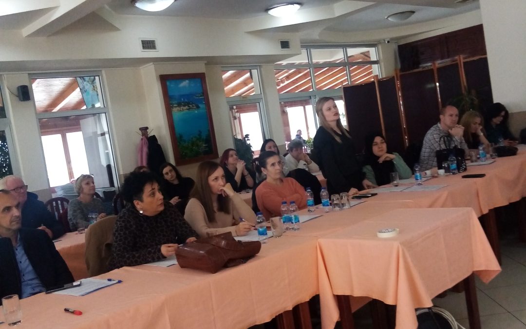 ОЕБС организовао састанак родитеља и представника школе