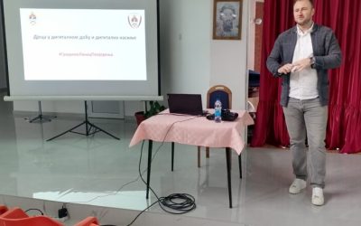 Реализовано предавање родитељима ученика четвртог разреда